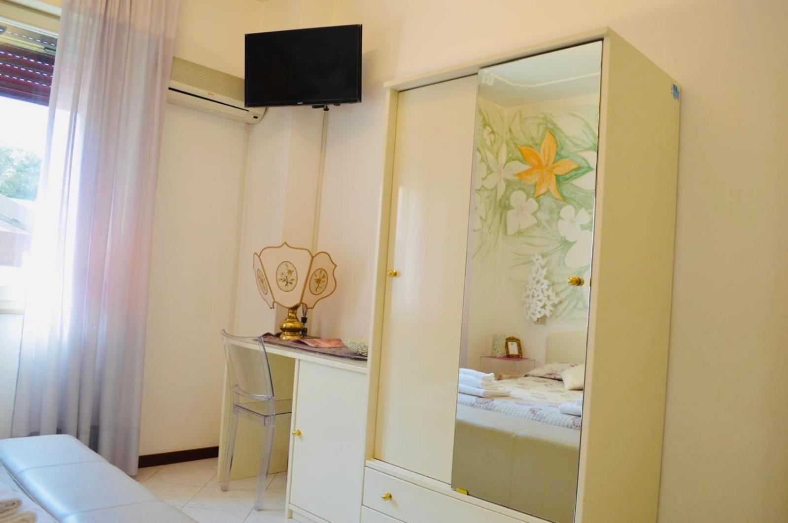 Hotel Julia Llido Degli Estensi Cameră foto