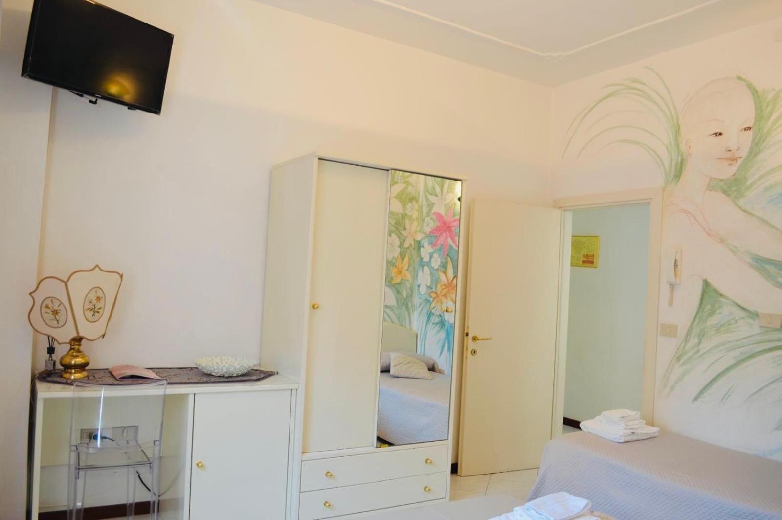 Hotel Julia Llido Degli Estensi Cameră foto